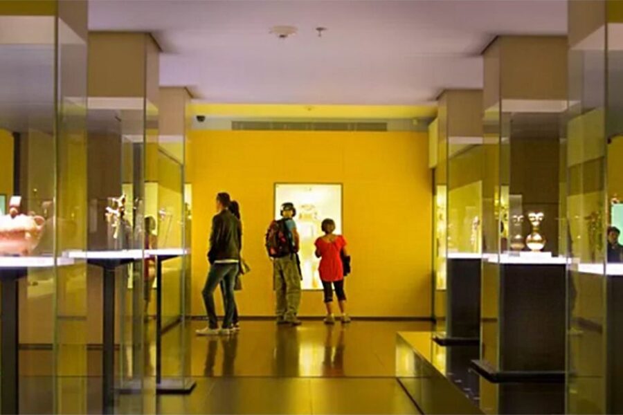 Bogota: Gold Museum and Monserrate Private Half-Day Tour - Tour Overview