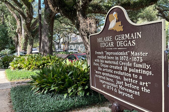 City Tour in French Historic Districts - Highlights of the Tour