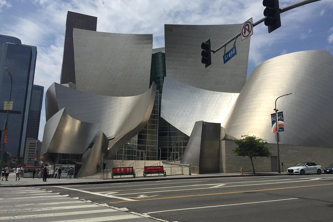 Downtown Los Angeles Self-Guided Walking Tour and Scavenger Hunt - Completing the Scavenger Hunt Challenges