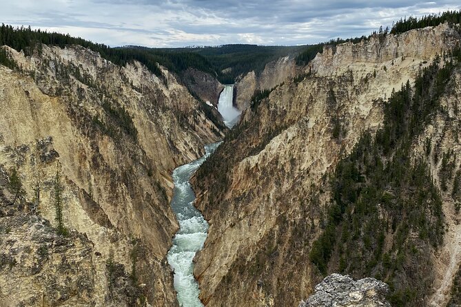 Guided Yellowstone National Park Trip - Discovering the Hidden Wonders