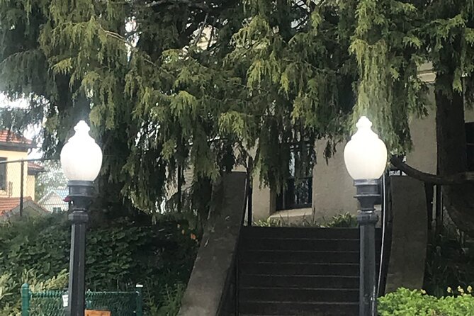 Haunted Pub Crawl - Exploring the Haunted Pubs of Sitka