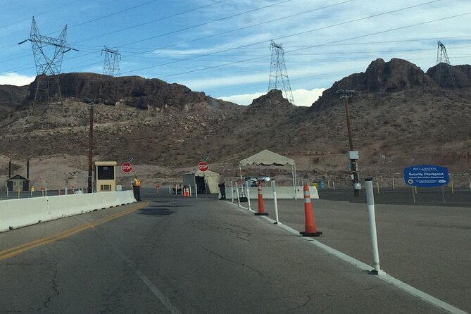 Hoover Dam Self-Guided Tour Review - Analyzing Traveler Reviews and Ratings