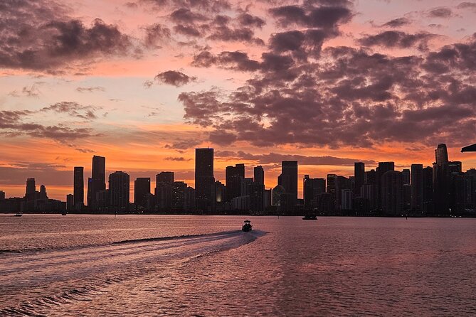 Miami Private Sunset Speedboat for up to 6 People - Why Choose a Private Sunset Speedboat Tour?