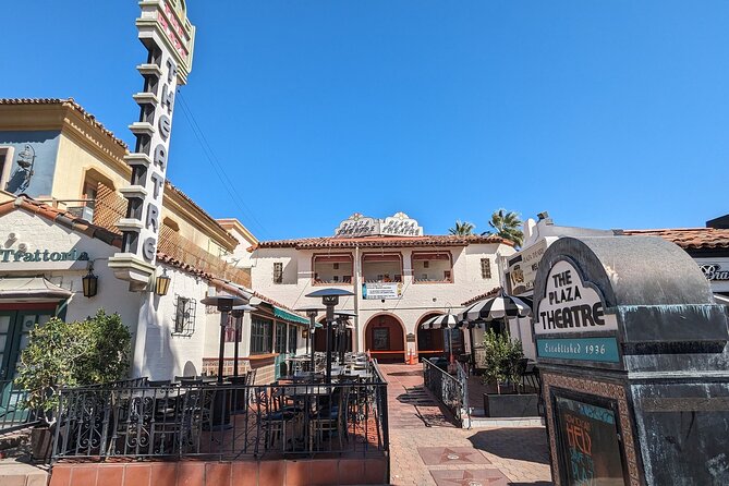 Palm Springs Scavenger Hunt Walking Activity and Game - What to Expect During the Hunt