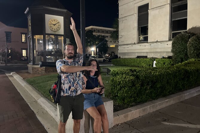 Pensacola Love in the City Date Tour & Scavenger Hunt - Themed Props and Mystery Gadgets