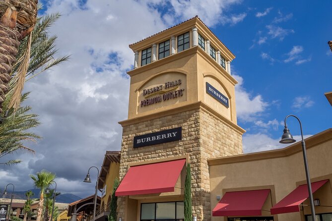 Private Shopping Tour From Palm Springs to Desert Hills Outlets - Dining Experiences