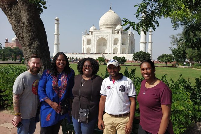 Taj Mahal and Agra Fort Group Tour by Superfast Train