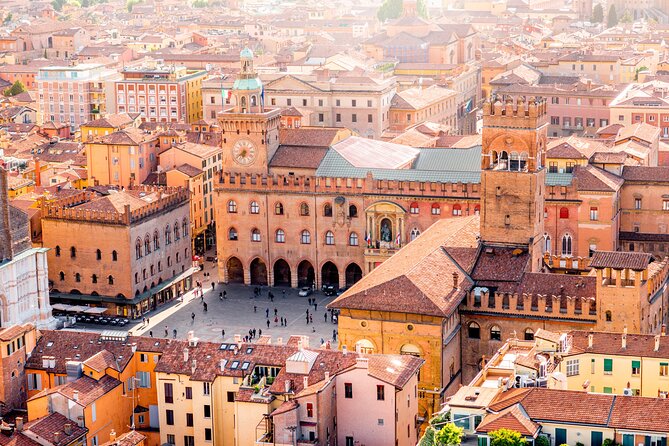 Bologna in 1 Day – Walking Tour – Audioguide in 7 Languages