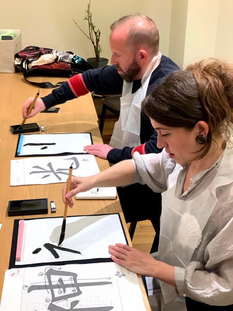 Kyoto: 【PRIVATE】Local Home Visit Japanese Calligraphy Class - Booking and Payment Information