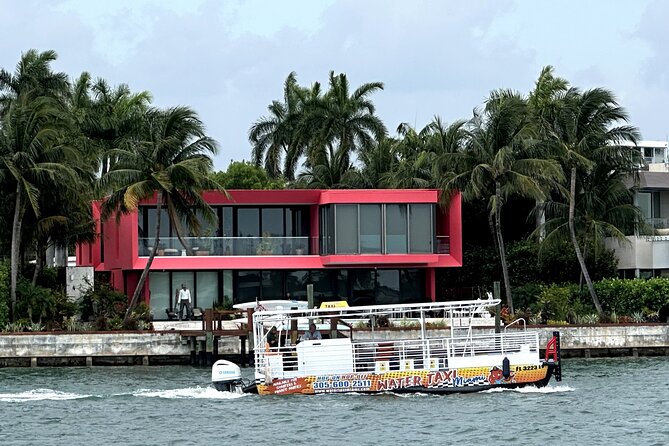Miami Skyline Cruise to Millionaires Homes From South Beach - Explore Miamis Millionaire Homes
