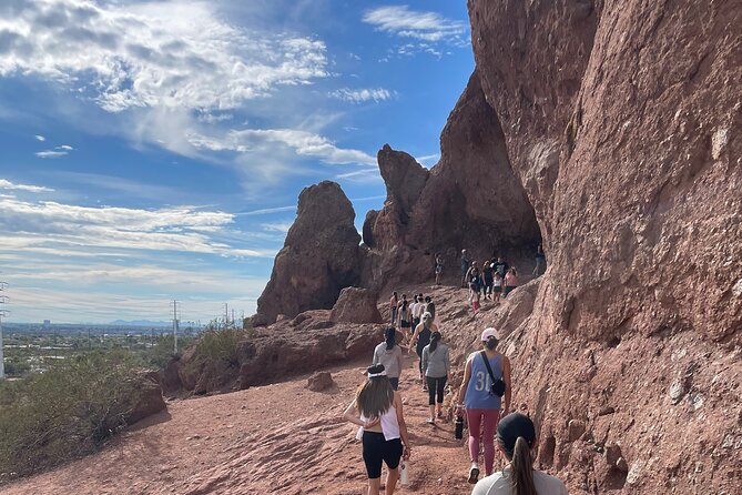 Papago Park Nature Walk With Yoga Review - Yoga Session Breakdown