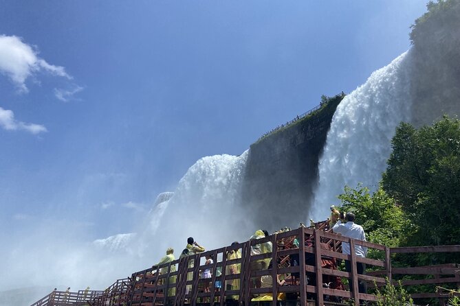 VIP First Access Maid of the Mist Review - Health and Safety Measures on the Tour