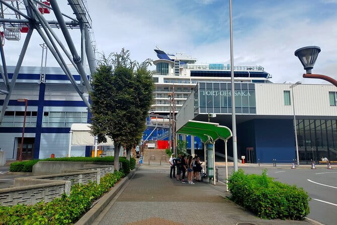 【Local Spots!】Osaka Walking Tour Osaka Castle Shinsekai and Namba - Cancellation Policy and Reviews