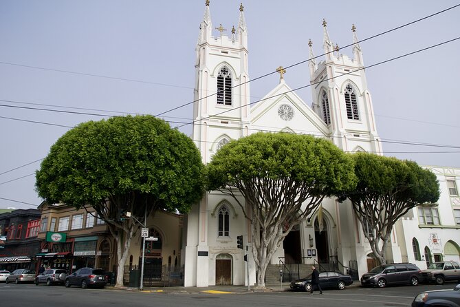 North Beach and Chinatown Smartphone Guided Walking Tour - Frequently Asked Questions