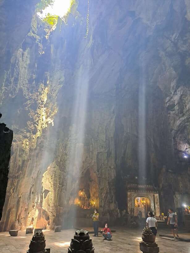 PRIVATE TOUR Marble Mountains/Caves and Lady Buddha