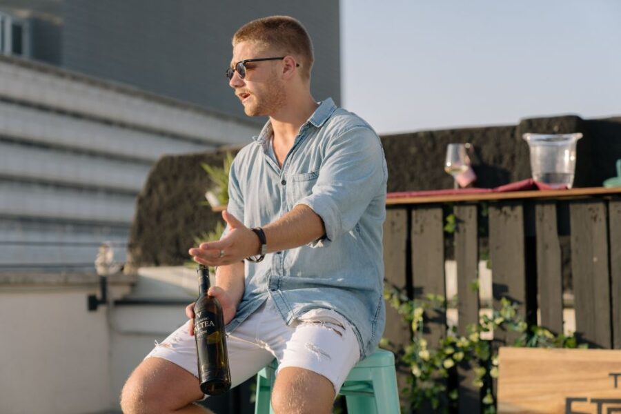 Barcelona: Fun & Unpretentious Wine Tasting - Highlights of the Wine Tasting Experience
