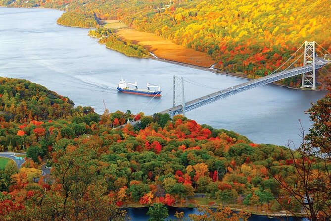 Bear Mountain State Park to Beacontown 1-Day Tour From New York - Key Points