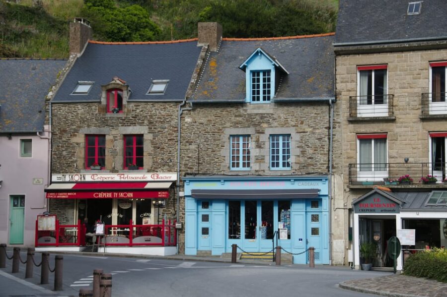 Cancale: Private Guided Walking Tour