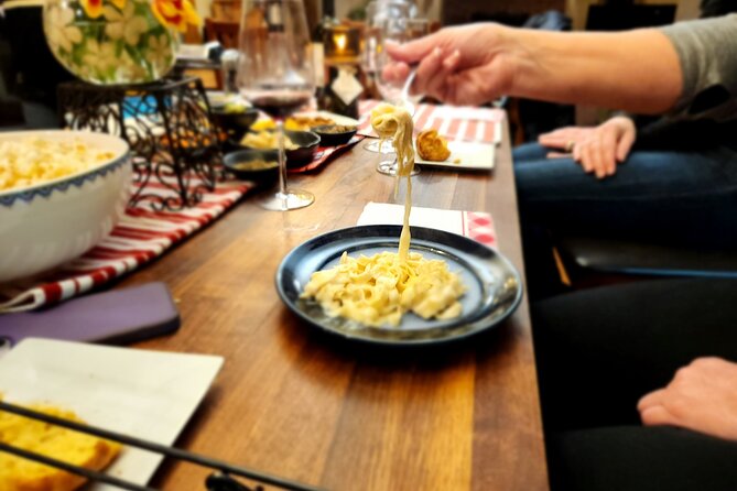 Experience Chicago Cooking Class With Deep Dish Pizza or Pasta - Key Points