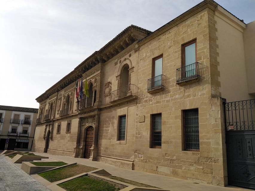 Freetour Through Historic Baeza