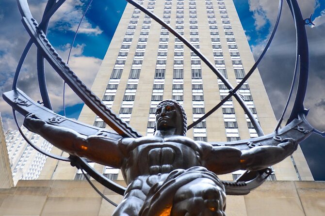 Manhattan's Finest Luxury and Landmark Tour of Fifth Avenue - Key Points