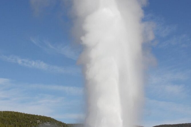 Old Faithful - Lower Loop Yellowstone Tour Review - About Your Stay