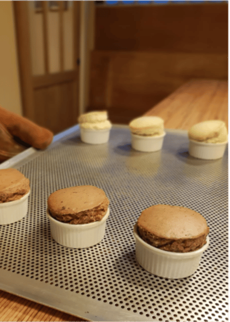 Paris: the Soufflé Baking Class With Chef - Participants and Language