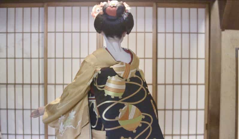 Private Geisha Show With Maiko, an Geisha Apprentice