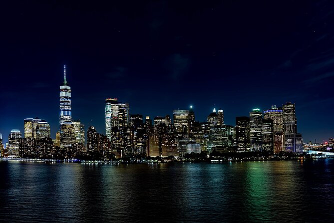 Statue of Liberty Skyline Evening Cruise on River in Manhattan - Overview of the Statue of Liberty Skyline Evening Cruise