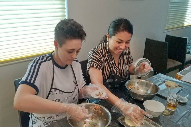 Tokyo Small-Group Ramen, Gyoza & Matcha Class With a Pro Chef　　　　 - Key Points
