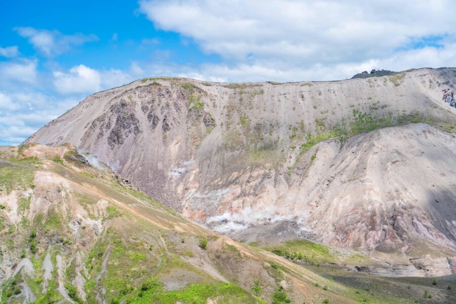 Usuzan Volcano Hiking Tour