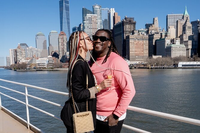 Valentines Day Romantic Brunch Cruise in New York - Key Points