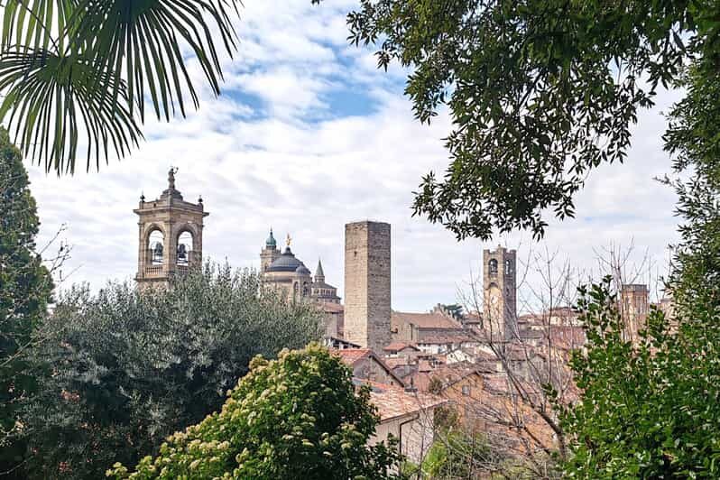 Bergamo: Upper Town Guided Tour With French-Speaking Guide - Meet Your Guide: Valentina Maini