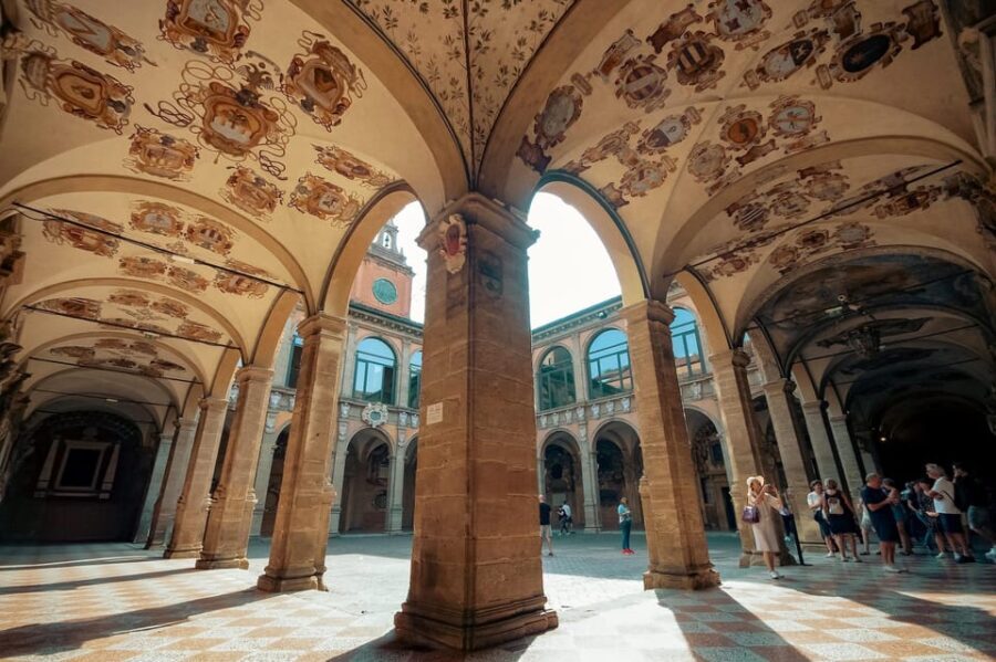 Bologna: Archiginnasio Small Group Tour - Inclusions and Exclusions