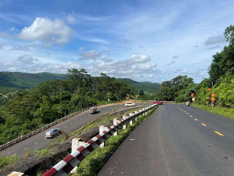 Da Lat City Sightseeing Motorbike Tour With Female Students - Itinerary Highlights