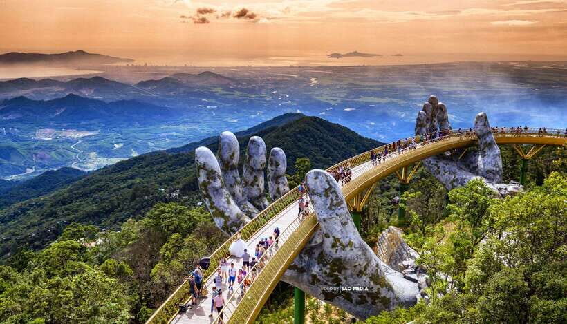 Da Nang: Ba Na Hills Cable Car & Golden Bridge Private Tour - Itinerary Highlights