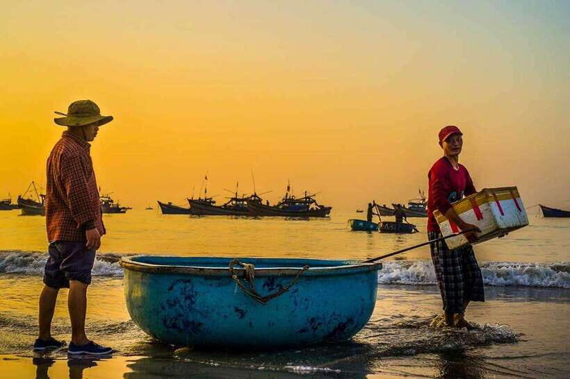 Danang On the Waterfront Photography Tour - Itinerary Highlights
