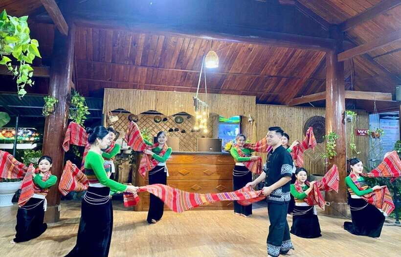 DISCOVER MAI CHAU - PU LUONG 2 DAYS 1 NIGHT - Itinerary Details: Day 1