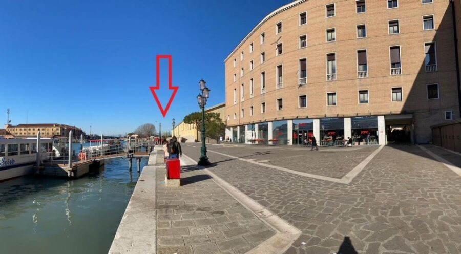 Evening Walking Tour With Optional Motorboat Ride - Itinerary and Highlights