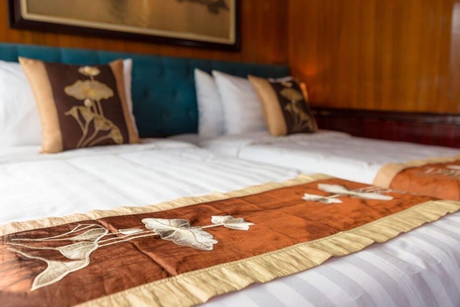 From Hanoi: Ha Long Bay 2D1N Premium Cruise 6 Stars - Itinerary Highlights