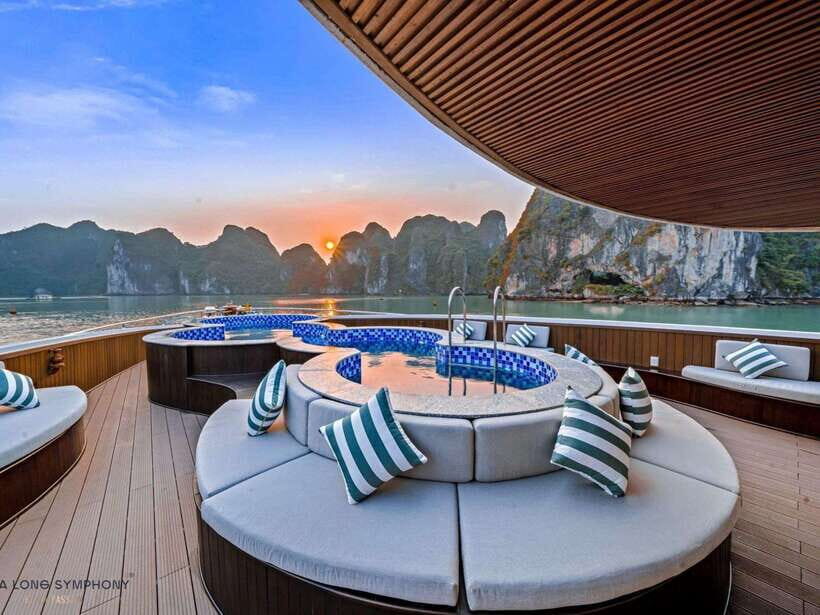 [From Hanoi] Ha Long Bay Day Cruise, Kayak, & Buffet Lunch - Itinerary and Activities