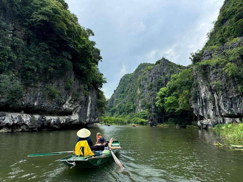 From Hanoi: Hoa Lu and Tam Coc Private Full-Day Trip - Itinerary