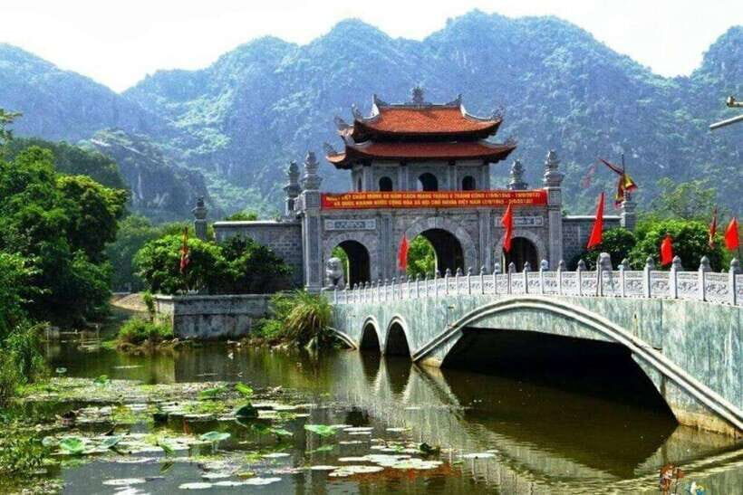 From Hanoi: Quang Phu Cau Incense Village & Ninh Binh Tour - Quang Phu Cau Incense Village