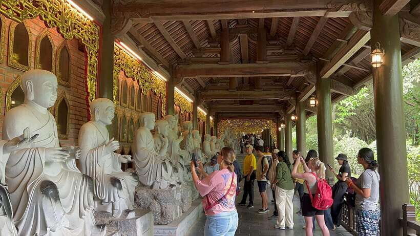 From Hanoi: Trang An, Bai Dinh Pagoda, Mua Cave Private Tour - Itinerary