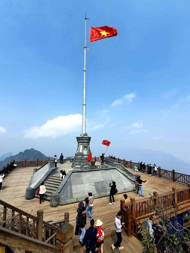 From Sapa:Cable Car Ticket To Fansipan Legend & Car Transfer - Fansipan Peak Highlights