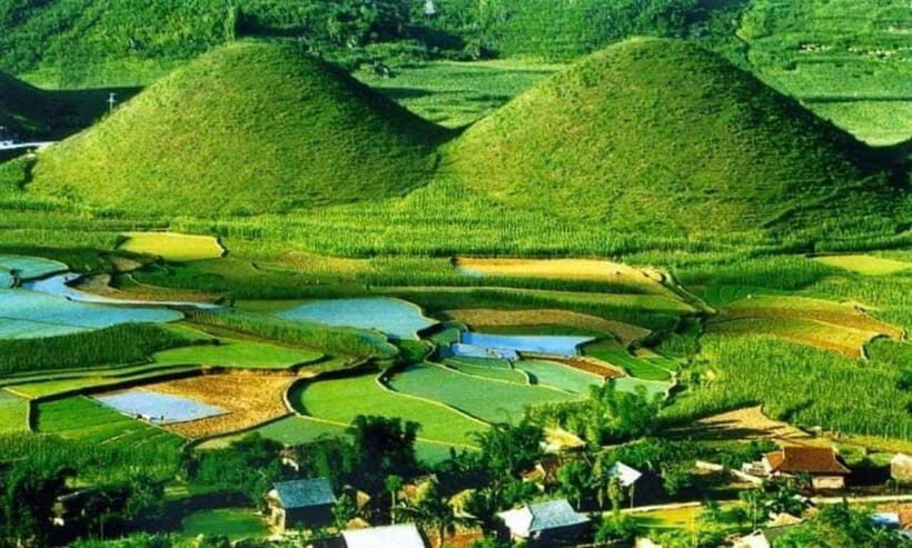 Ha Giang: 2-Day Motorbike Tour With Accommodation - Highlights of Day 1: From Ha Giang to Dong Van