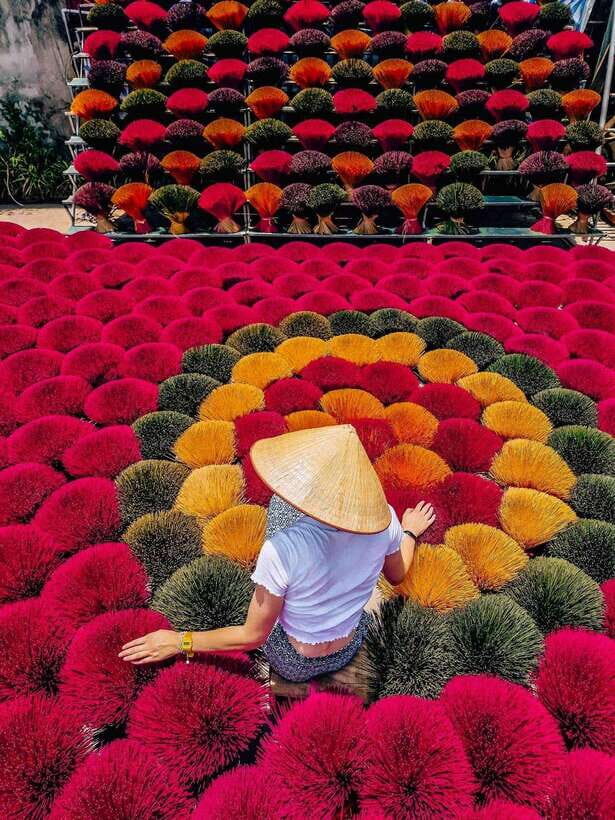 Hanoi:PRIVATE TOUR QUANG PHU CAU AND PERFUME PAGODA - Pricing and Reservation