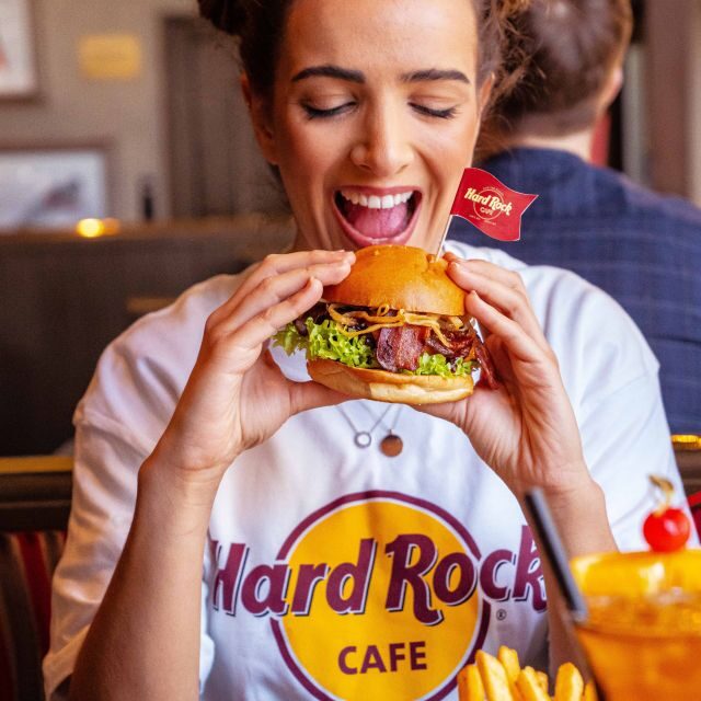 Hard Rock Cafe Florence With Set Menu for Lunch or Dinner - Location and Atmosphere