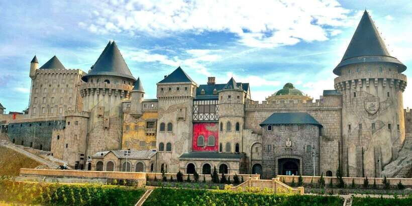 Hoi An/Da Nang: Ba Na Hills & Golden Bridge in One Day Tour - Itinerary Highlights