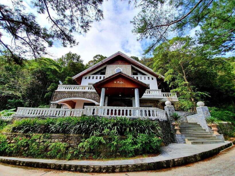 Hoi An: Full-day Bach Ma National Park Trek & Beach Retreat - Itinerary and Highlights